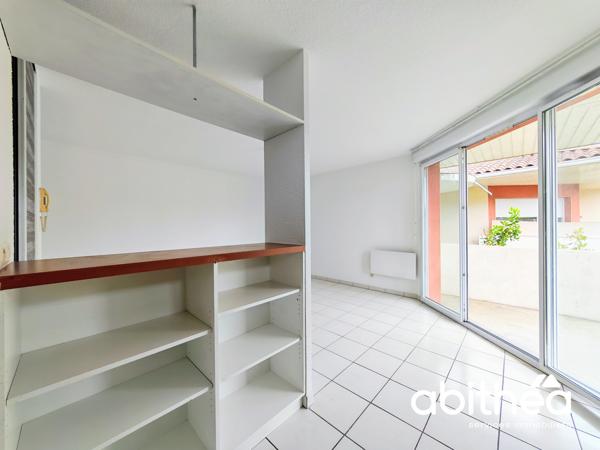 Appartement T2 avec terrasse, piscine et parking – Le confort d'une résidence récente dans un environnement pa