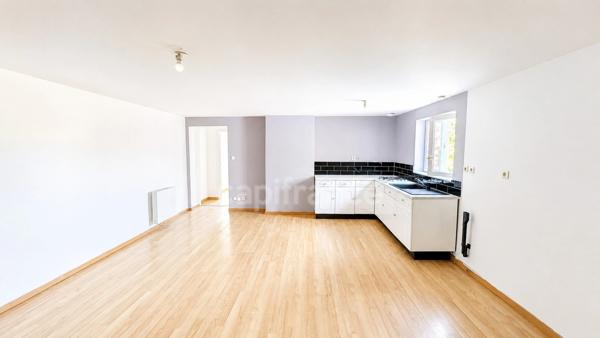 Maison divisée en 2 appartements – Wavrechain-sous-Denain