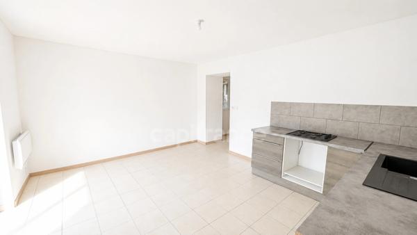 Maison divisée en 2 appartements – Wavrechain-sous-Denain