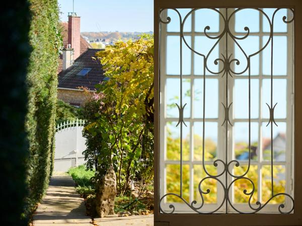 Belle maison meulière 8 pièces à vendre à JUVISY SUR ORGE (Essonne) à 20 km de Paris dans un quartier prisé !