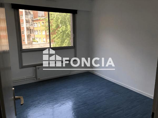 Location Appartement 3 pièces 81.63 m² - 94 RUE DES STATIONS Lille 59800