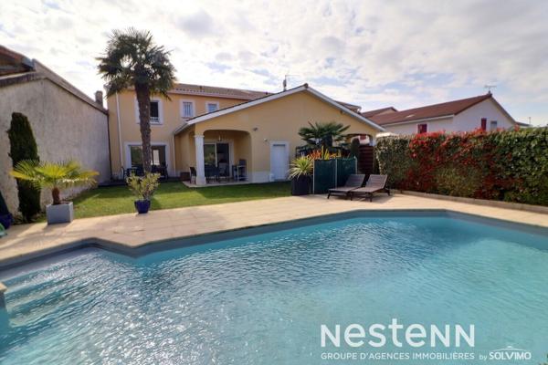 Saint Priest Manissieux Maison 4 pièces 181 m2 piscine terrain 339 m2