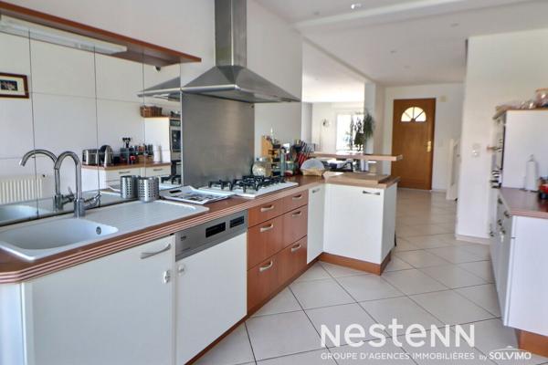 Saint Priest Manissieux Maison 4 pièces 181 m2 piscine terrain 339 m2