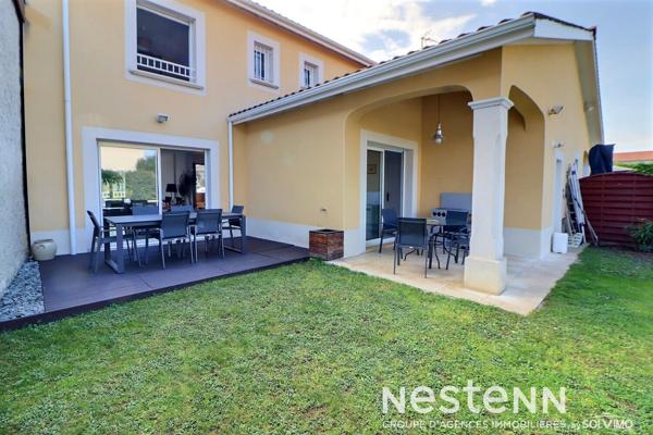 Saint Priest Manissieux Maison 4 pièces 181 m2 piscine terrain 339 m2