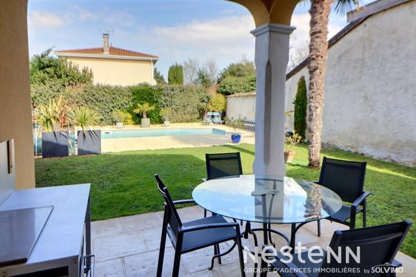 Saint Priest Manissieux Maison 4 pièces 181 m2 piscine terrain 339 m2