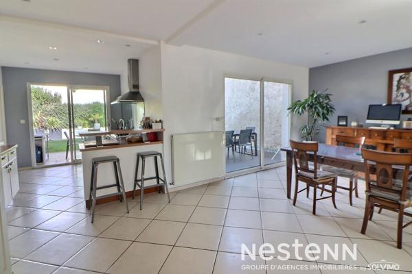 Saint Priest Manissieux Maison 4 pièces 181 m2 piscine terrain 339 m2