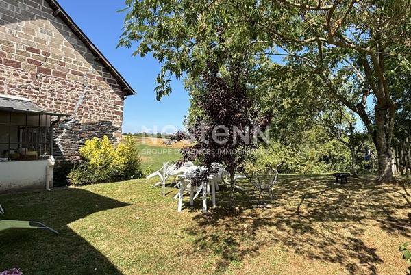 Maison d'habitation et deux granges à vendre à Saint Aulaire - 3 chambres - 1 sde - Deux puits