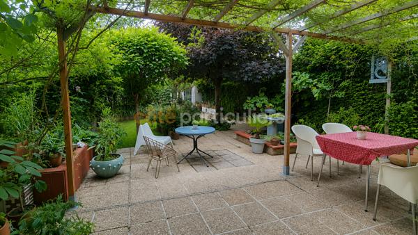 Vente
                Maison130 m² - 6 Pièces -
                    CHOLET (49300)
