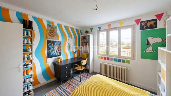 Vente
                Maison130 m² - 6 Pièces -
                    CHOLET (49300)