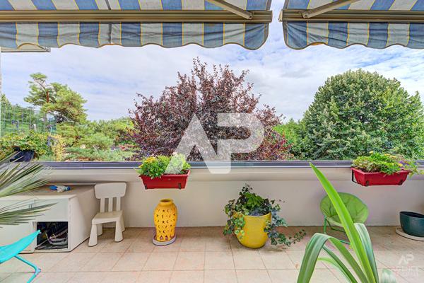 Appartement Rueil Malmaison 3 pièce(s) 93.39 m2 562 500 € **  - Référence  20131