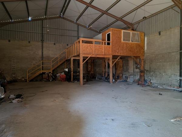 DEPOT A LOUER A GONFARON