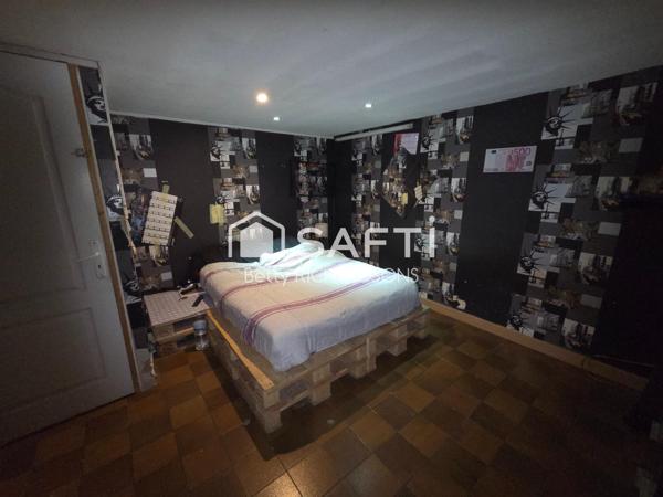GRANDE Maison semi individuelle