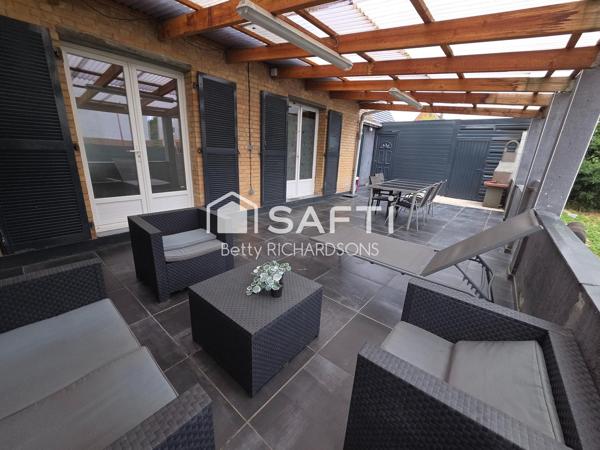 GRANDE Maison semi individuelle