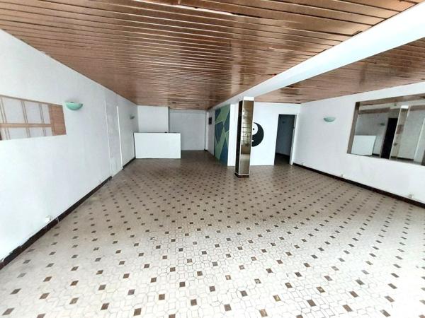 Location / Local Commercial