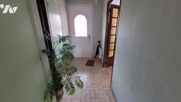 SABLE SUR SARTHE-PAVILON DE TYPE -REF:VDL2133