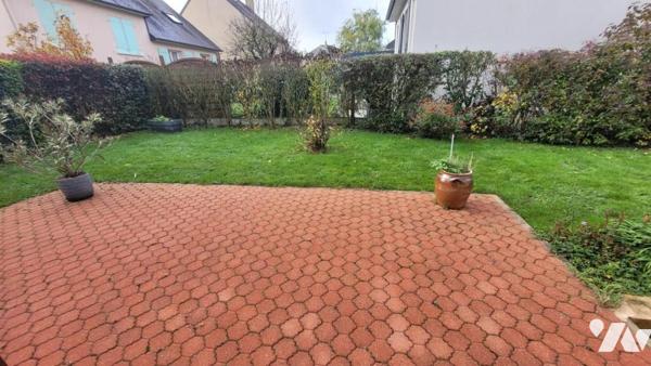 SABLE SUR SARTHE-PAVILON DE TYPE -REF:VDL2133