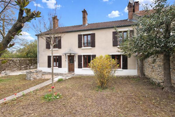 Marcoussis (91460) MAISON DE CARACTERE TYPE F6 - 152 M2 HAB - JARDIN 690 M2 - SOUS-SOL TOTAL