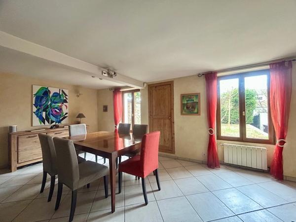 Marcoussis (91460) MAISON DE CARACTERE TYPE F6 - 152 M2 HAB - JARDIN 690 M2 - SOUS-SOL TOTAL