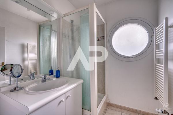 Appartement Rueil Malmaison 5 pièce(s) 132 m2 €790 000 ** - Référence 19659