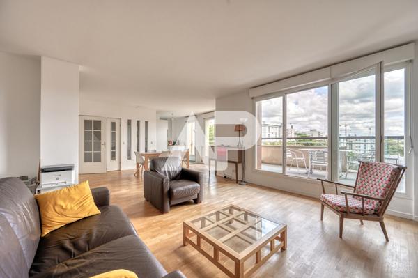 Appartement Rueil Malmaison 5 pièce(s) 132 m2 €790 000 ** - Référence 19659