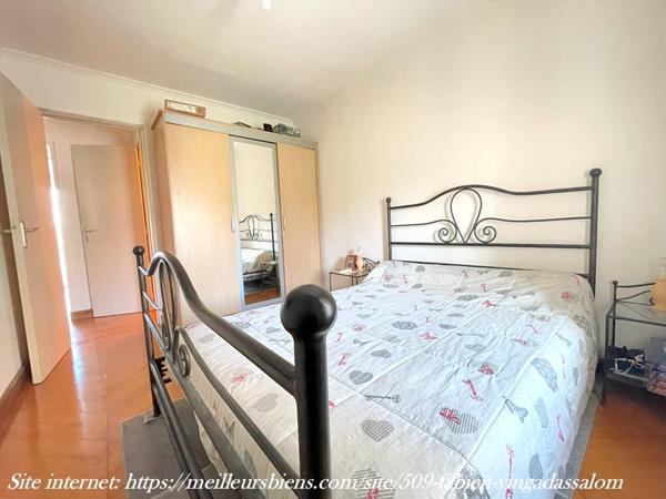 LONGERE AVEC GARAGE ET DEPENDANCE