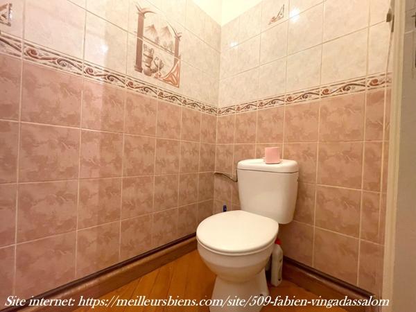 LONGERE AVEC GARAGE ET DEPENDANCE