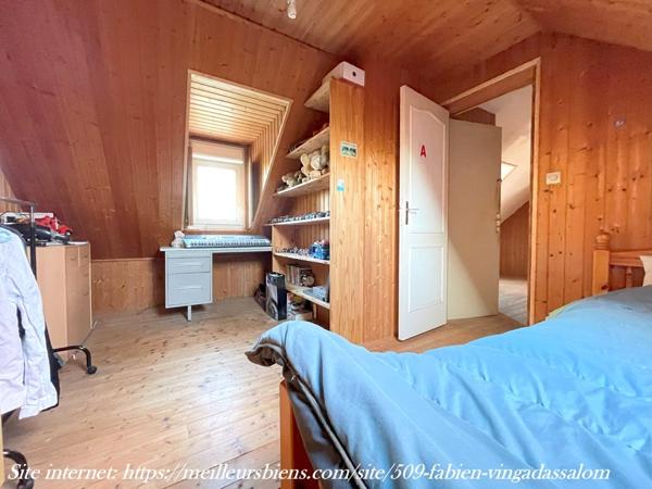 LONGERE AVEC GARAGE ET DEPENDANCE