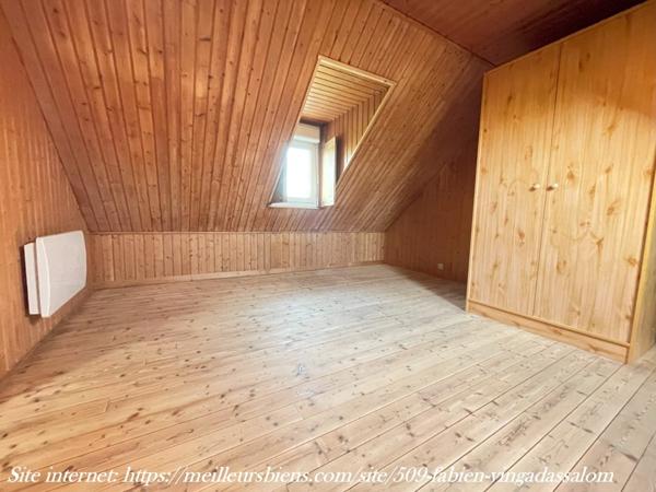 LONGERE AVEC GARAGE ET DEPENDANCE