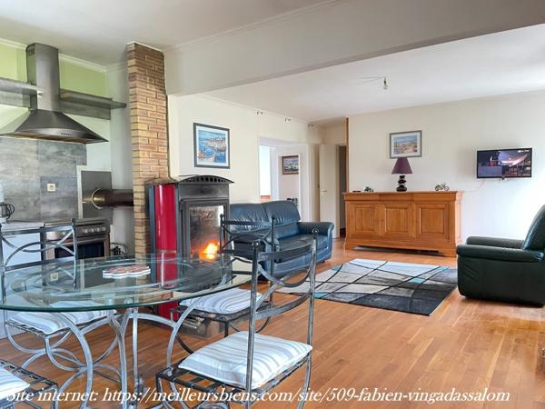 LONGERE AVEC GARAGE ET DEPENDANCE