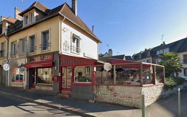 Immeuble à vendre    4 pièces • 121 m2 Pont-l'Évêque