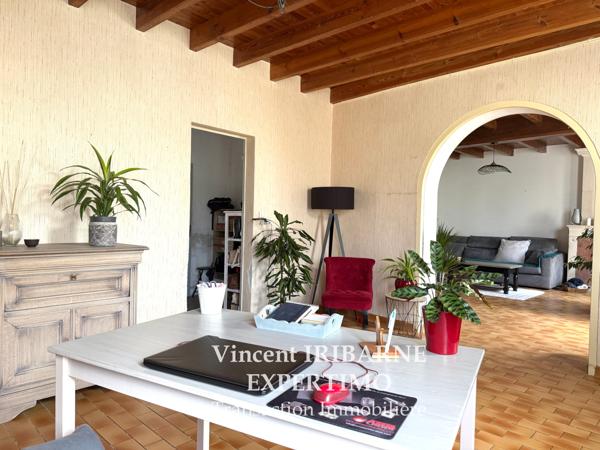 Saintes (17100) Maison Saintongeaise, 3 Chambres, Garage et Terrain