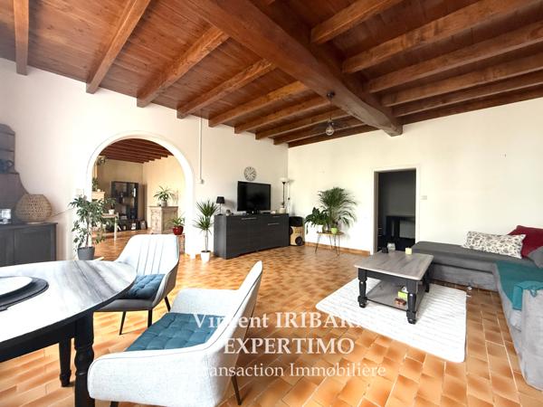 Saintes (17100) Maison Saintongeaise, 3 Chambres, Garage et Terrain