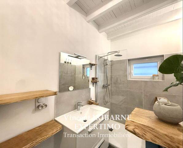 Saintes (17100) Maison Saintongeaise, 3 Chambres, Garage et Terrain