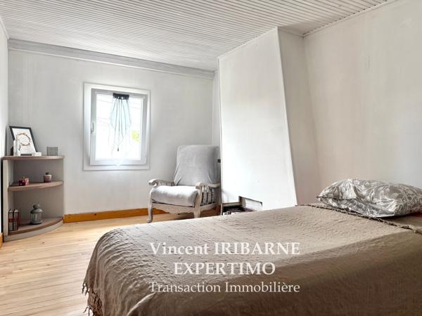 Saintes (17100) Maison Saintongeaise, 3 Chambres, Garage et Terrain