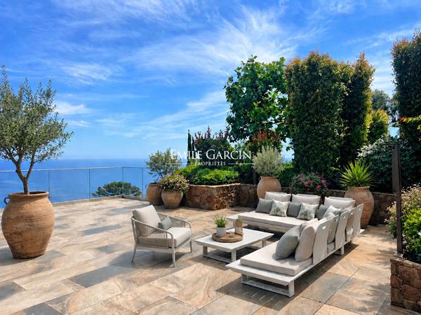 A vendre, Côte d'Azur, Théoule-sur-mer , villa avec vue mer à couper le souffle