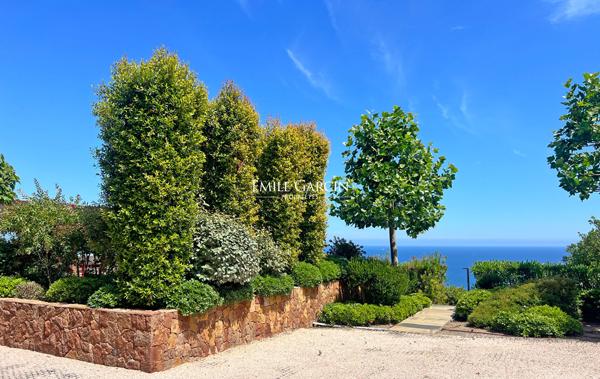 A vendre, Côte d'Azur, Théoule-sur-mer , villa avec vue mer à couper le souffle
