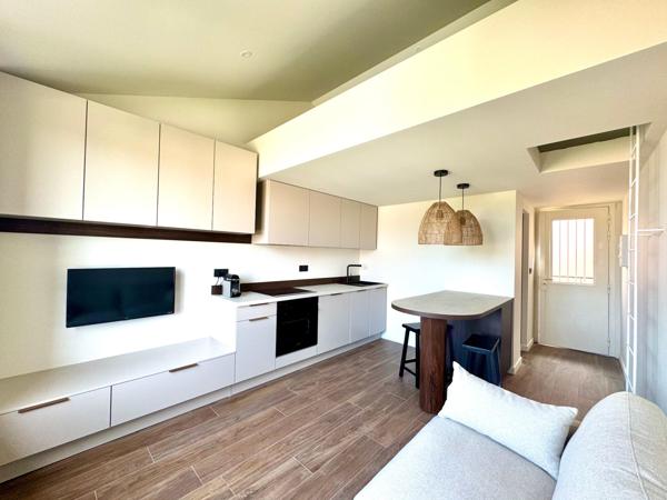 Saint-Aygulf à pied de la mer- Studio 20m2- 4 couchages-rénové entièrement en 2025