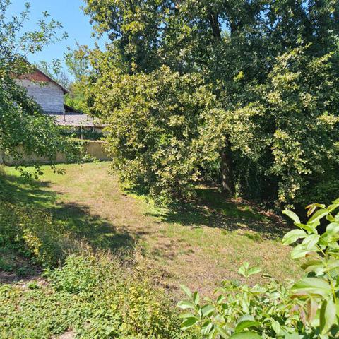 Terrain à vendre à Saint-Jean-d'Avelanne 38480