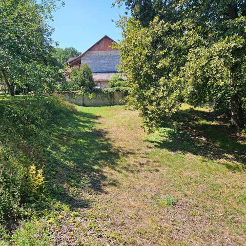 Terrain à vendre à Saint-Jean-d'Avelanne 38480
