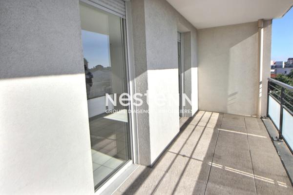 Grand Parilly: Lumineux T3 récent avec Balcon sans vis à vis