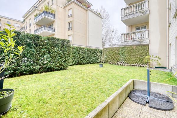 Appartement Le Plessis Robinson 3 pièce(s) 72.15 m2 440 000 € **  - Référence  521