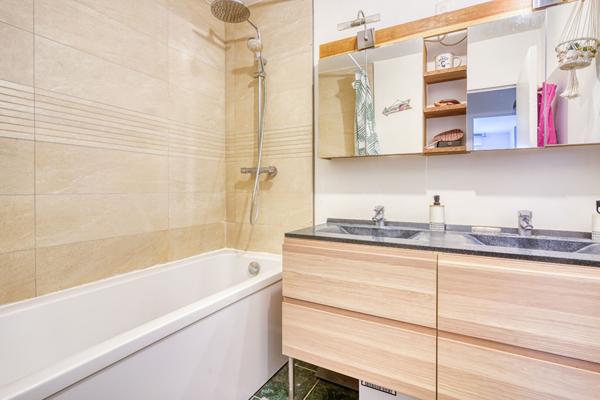 Appartement Le Plessis Robinson 3 pièce(s) 72.15 m2 440 000 € **  - Référence  521