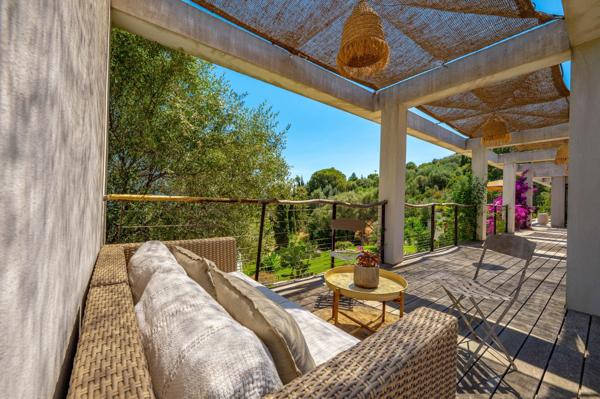 Vente Villa de luxe Sagone 6 Pièces 150 m²