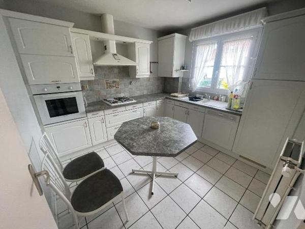 Maison en exclusivité à vendre de plain pied à BRUAY LA BUISSIERE  (62700).

A VENDRE Maison ...