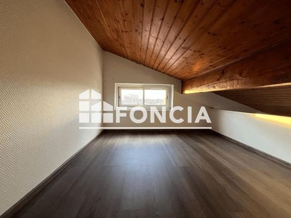 Location Studio 29.86 m² - 32 RUE SAINT NICOLAS Bordeaux 33000