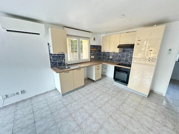 À vendre en exclusivité  Appartement en rez-de-chaussée à Rognac