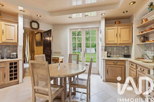 Maison à vendre 8 pièces 307 m² Santeny