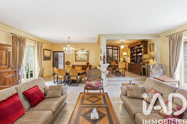 Maison à vendre 8 pièces 307 m² Santeny