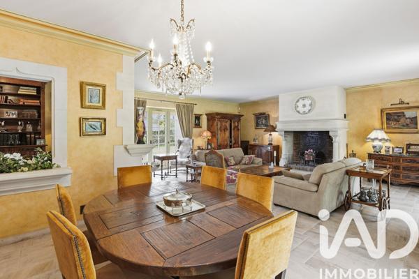 Maison à vendre 8 pièces 307 m² Santeny