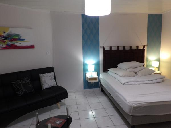 Maison à vendre 12 pièces NERIS LES BAINS (03)